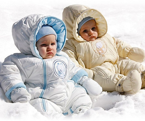 Как правильно выбрать зимний комбинезон для ребёнка