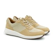 Женские кроссовки Clarks, бежевые фото 1