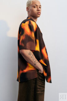 Рубашка oversize с огненным принтом befree