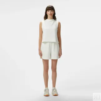 Женские шорты Lacoste