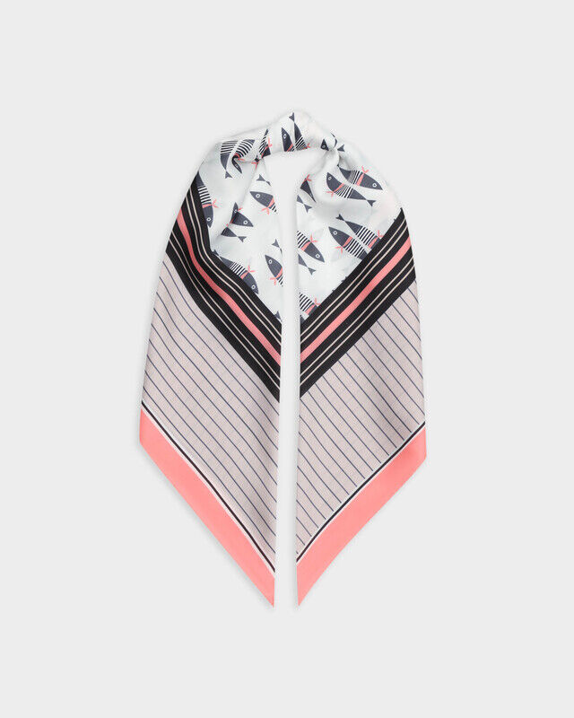 Платок с анималистичным принтом
