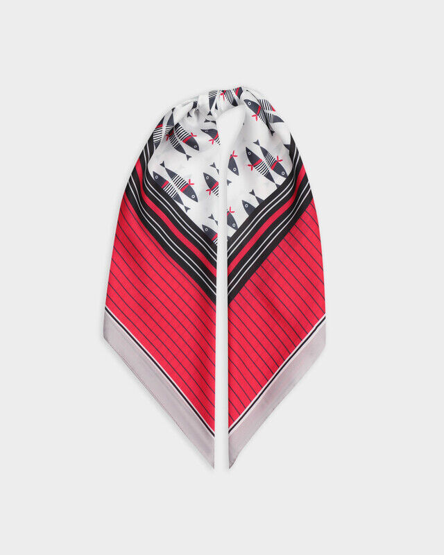 Платок с анималистичным принтом